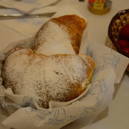 Alla Vucciria Couette-café 2*