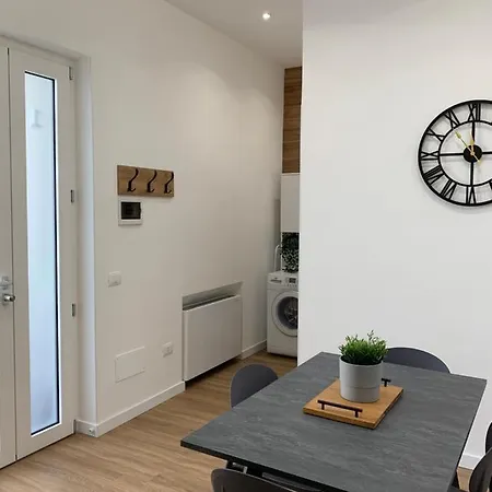 Apartment Rosato 1 - Moderno E Confortevole Con Spazio Esterno Tra Mondello E Il Centro Storico *
