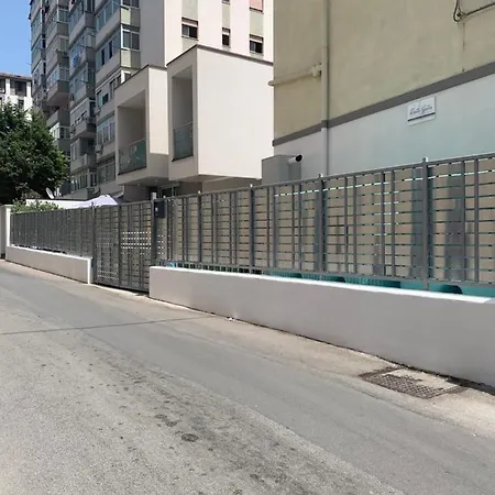 Apartment Rosato 2 - Moderno E Confortevole Con Spazio Esterno Tra Mondello E Il Centro Storico Palermo