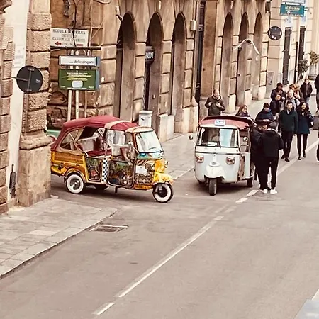 Center Residenza In Cattedrale Superior * Palermo