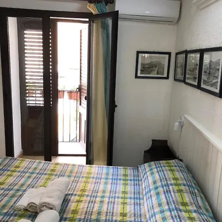 Bed & Breakfast Bahalara 2*