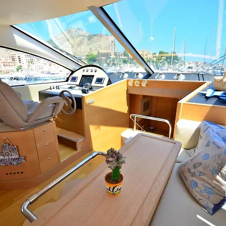 Layla Yacht * Palermo