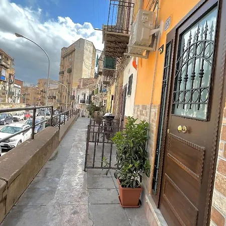 'a Sicula Casa vacanze *