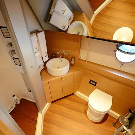 Botel Layla Yacht Palermo