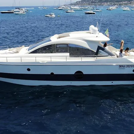 Botel Layla Yacht