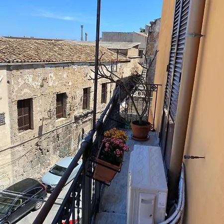 Al Parlatoio Del Centro Storico * Palermo