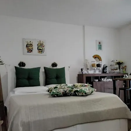 Pensionat La Camera Di Stella - Ai Normanni Palermo