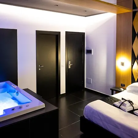 Maximum Hub Suite&spa Palermo