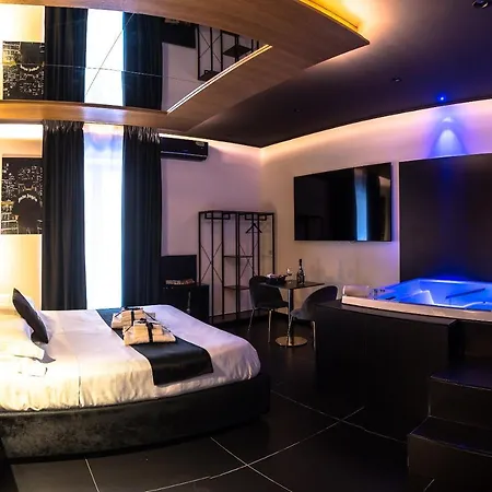 Maximum Hub Suite&spa 2*