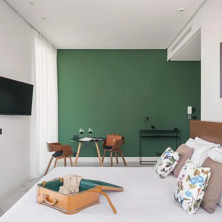 Palazzo Sovrana Serviced Luxury アパートホテル