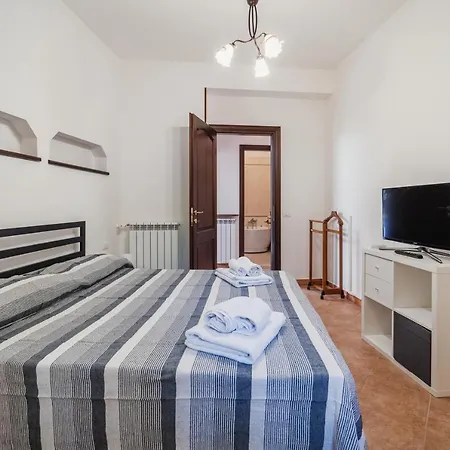 Mondello House 3 Bedrooms Сasa de vacaciones
