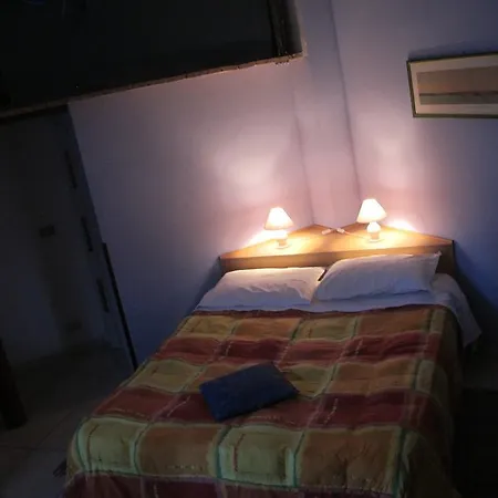 Couette-café Alla Vucciria 2*