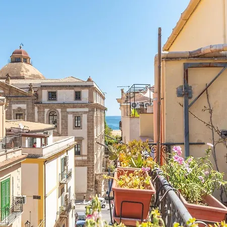 Santa Teresa With Terrace By Wonderful Italy Appartement Palermo