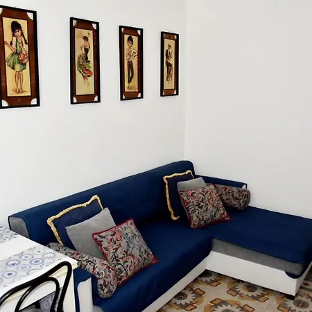 Aa Station Apartment