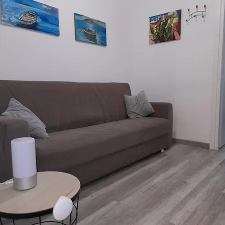 Rosina's Flat Apartment Palermo