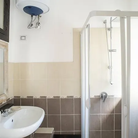 Apartment Al Khalisa Bright And Cozy At Magione