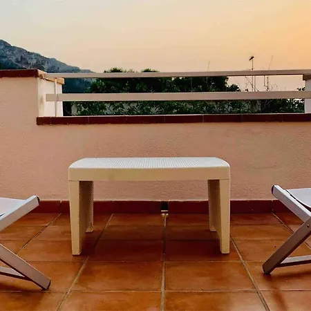 Sunseason - Panoramic View