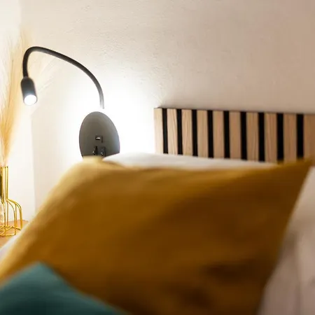 Teama House - In Centro - Politeama Apartment Palermo