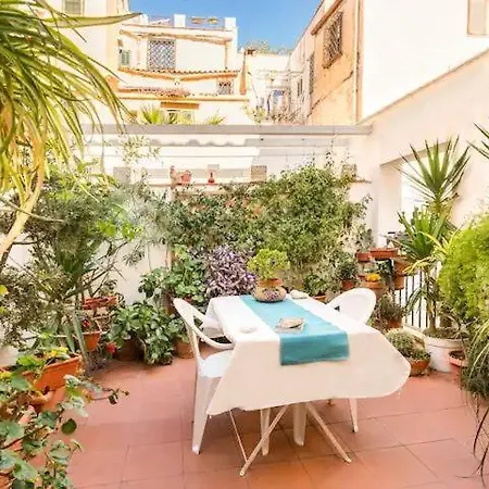 Apartman At Kalsa Quiet Flowered Terrace! Free Parking! Ideal For Remote Working!