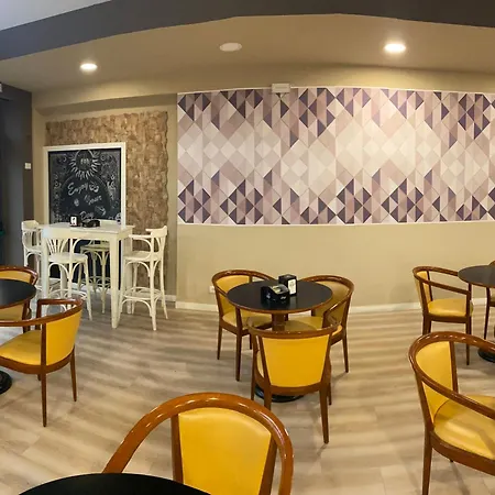 Elite Centro 3*
