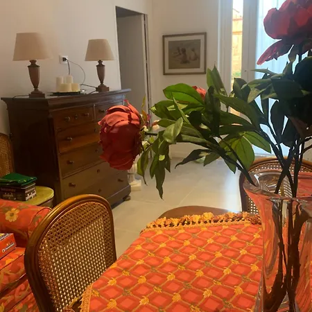 Maison Elle *