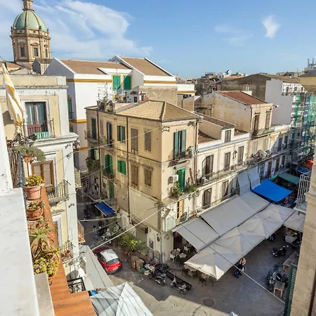 Suk Ballaro House Apartment