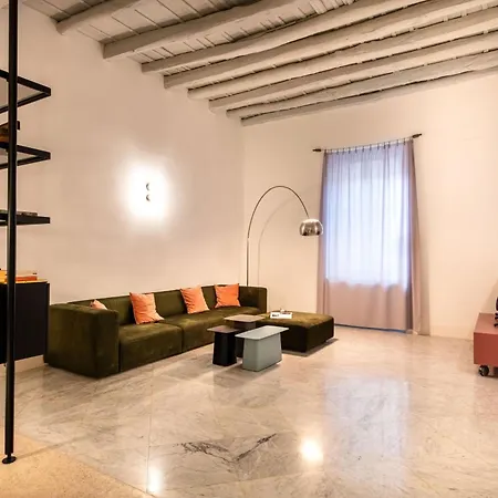 Apartment Sartoria Cavour - Modern Sicilian Elegance In A Former Tailor Shop