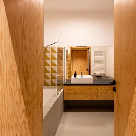 Sartoria Cavour - Modern Sicilian Elegance In A Former Tailor Shop Apartment Palermo