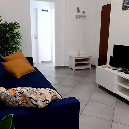 Casina Al 32 * Palermo