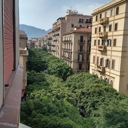 Casetta Politeama Apartment *