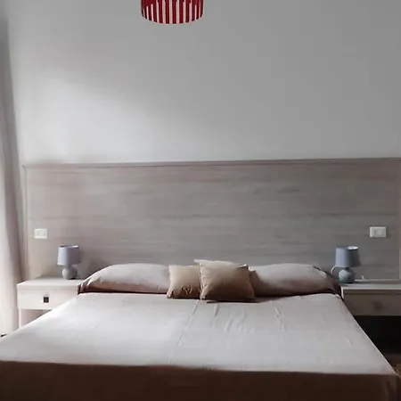 فندق مبيت وإفطار غرف وأجنحة إل كوادريفوجليو 3*
