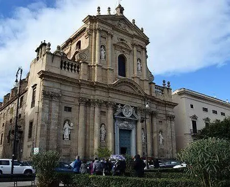 Central Apartment Palermo Appartamento *