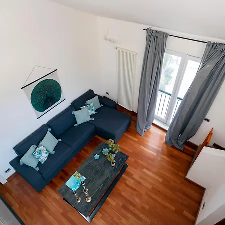 Vicolo Paterno Apartment