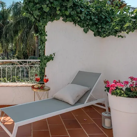 Megna - Paradise Bed & Breakfast *