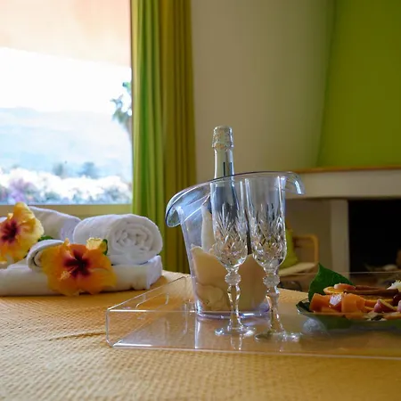 Megna - Paradise Bed & Breakfast *