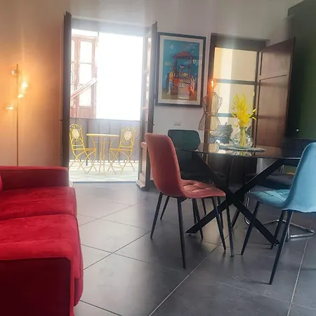 Apartment La Residenza Dell' Alloro *