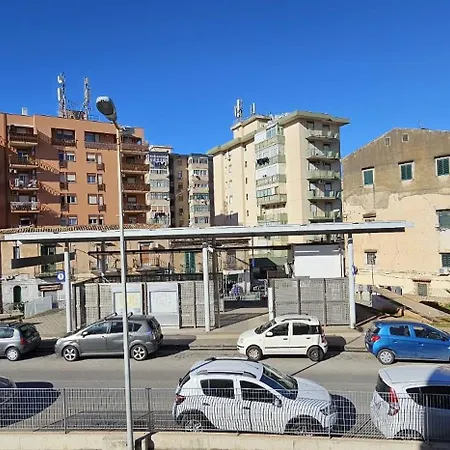 Vista Stazione Apartment Palermo