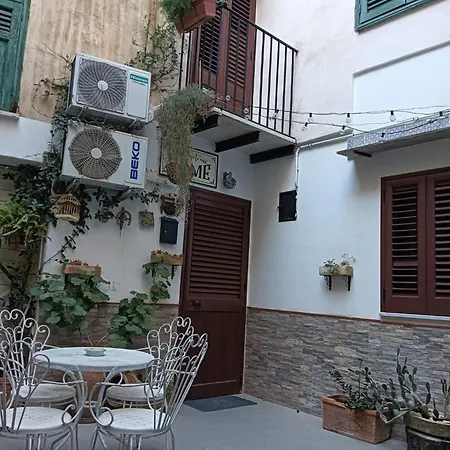 Holiday home Daria's
