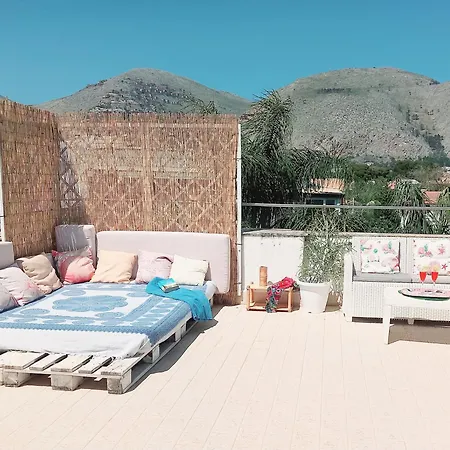 Guest house Jacuzzi E Terraces Mondello