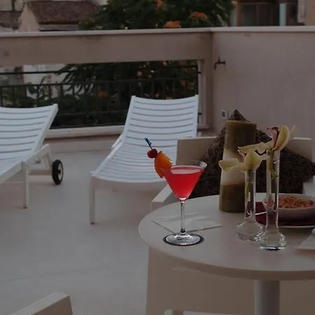 Hotell Ucciardhome 4*