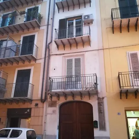 Apartament Bb45 Superior Holiday's House Cir 19082053c204471 Palermo