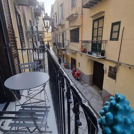 Casina Al 32 Palermo