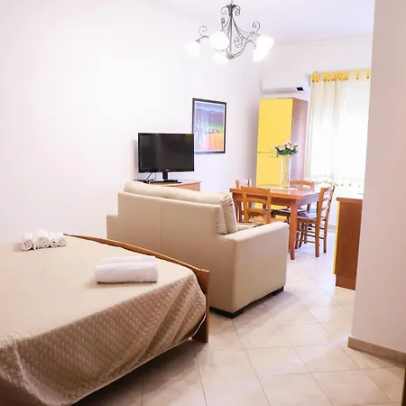Apartment Politeama Pomelia *