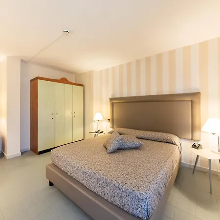 Athenaeum 3* Palermo