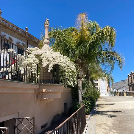 Calvello Apartment *