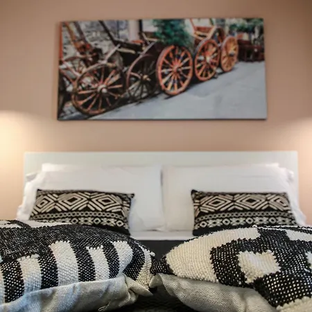 King's House Apartment