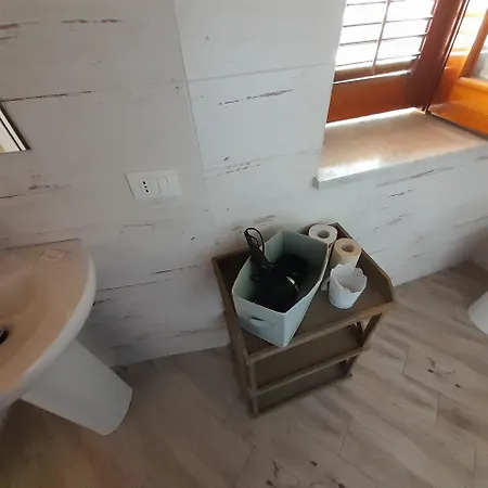 Enzo's Bed & Breakfast *