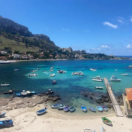 Attico Sul Mare - & Apartamento