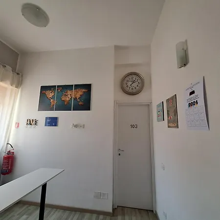 Bedroom La Stazione ベッド・アンド・ブレックファスト パレルモ