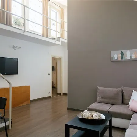 Vicolo Paterno Apartment